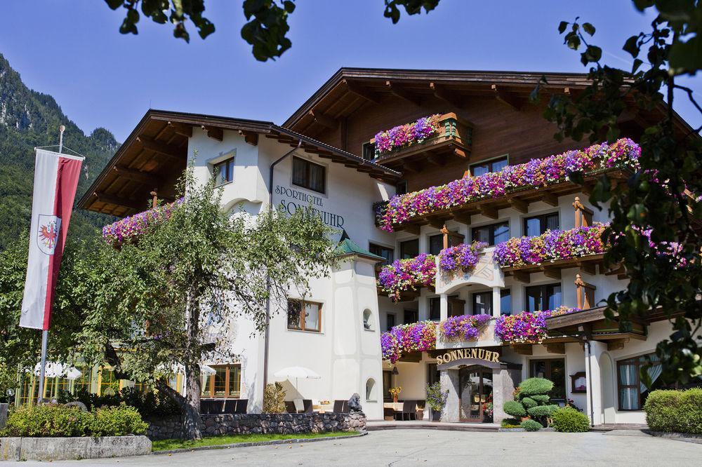 Hotel Sonnenuhr Крамзах Экстерьер фото